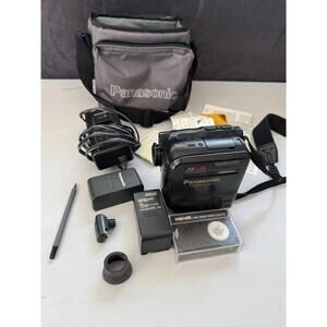 Panasonic PV-10D Palmcorder HQ VHS-C Camcorder Player Recorder Bag Untested VTG
